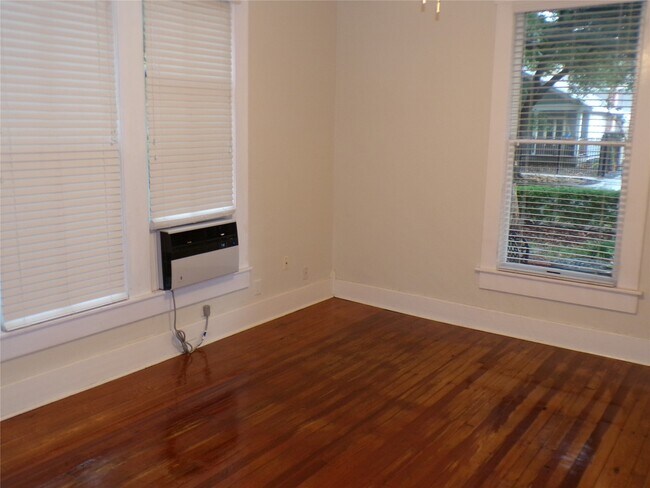 Photo - 3416 Morrison St Unit 6