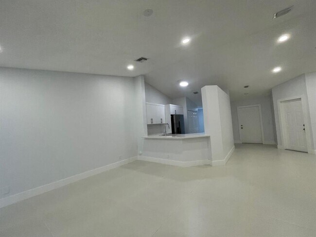1630 Zenith Way