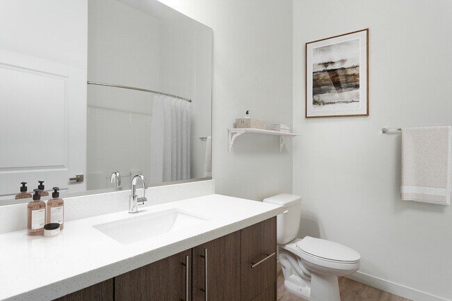 Bright and thoughtfully-designed bathrooms made for daily ease.