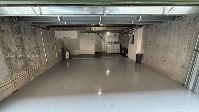 Photo - 2961 NE 185th St