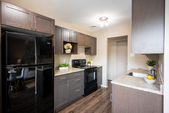 Photo - 291 St. Anne's Road