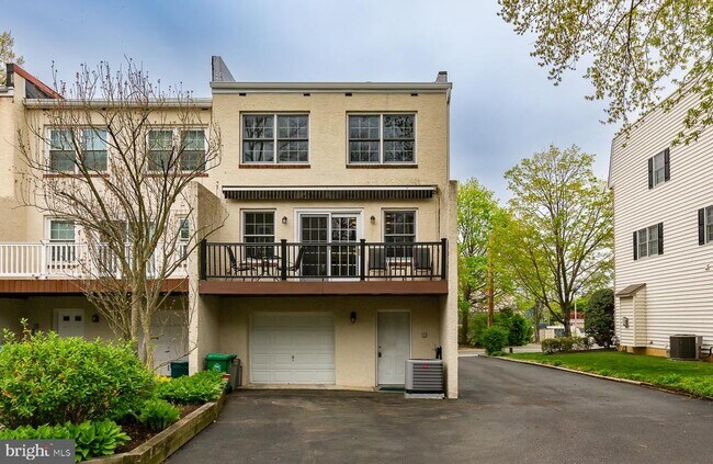 Photo - 107 Haldeman St