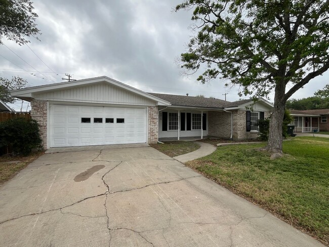 Photo - Remodeled 3 Bedroom 2 Bath in Central City