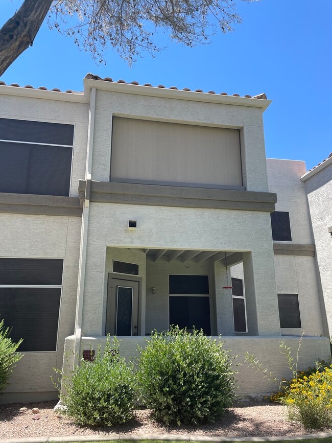Condo with split floor plan at franks on shea - 11375 E Sahuaro Dr Condo Unit Private Room and Bathroom