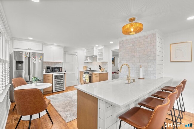 180 Ruane St