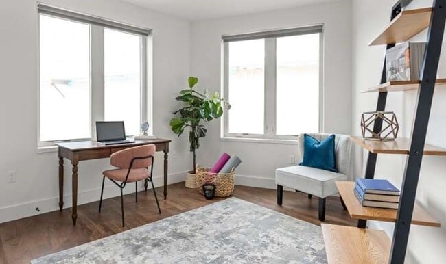 Photo - 24 Hichborn St #20T