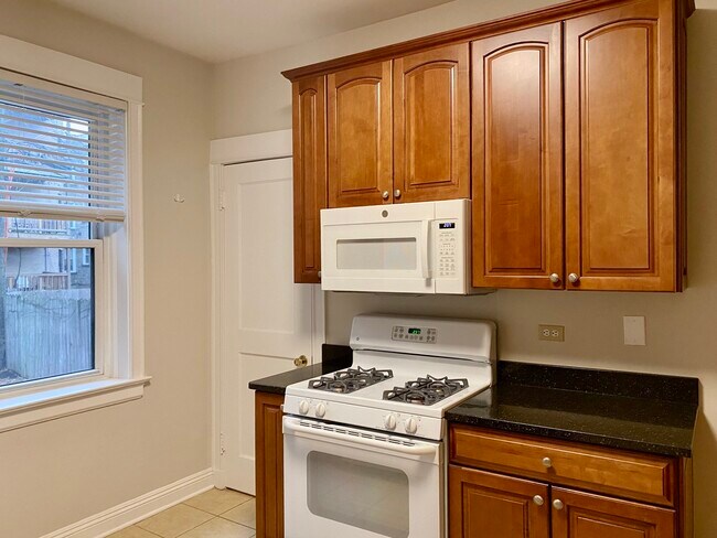 Photo - 909 W Gordon Terrace Unit 1