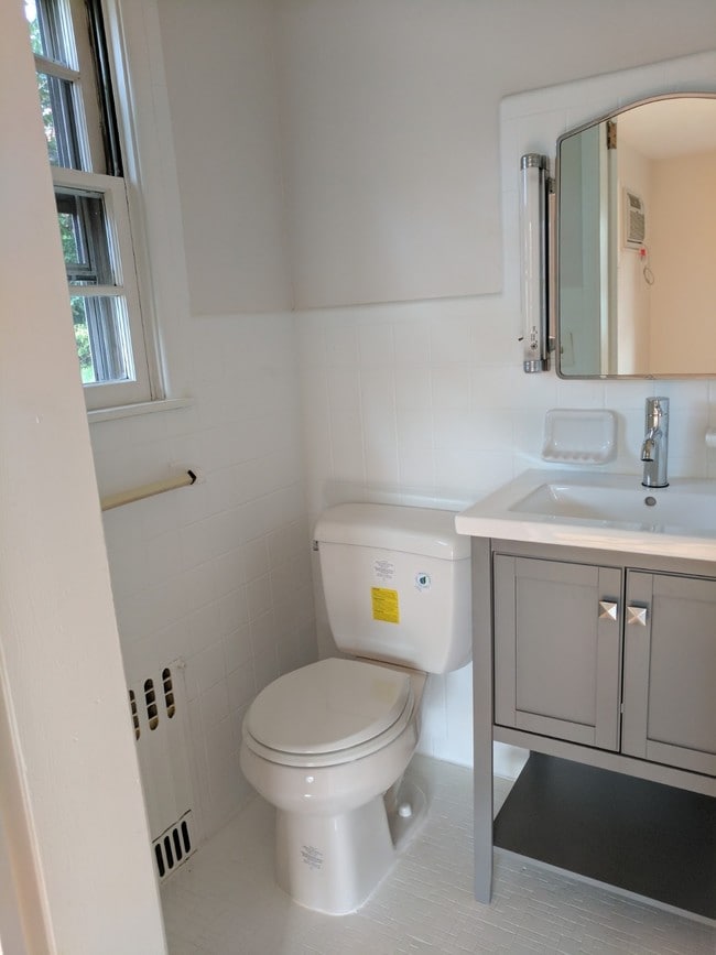 Photo - 639 Oakdene Ave Unit 1