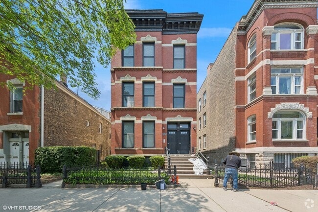 Building Photo - 1134 N Wolcott Ave Unit 3R Rental