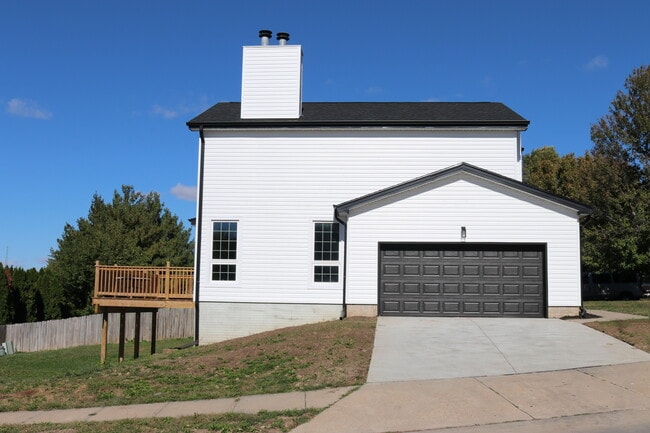 Photo - 2202 N 150th Ave