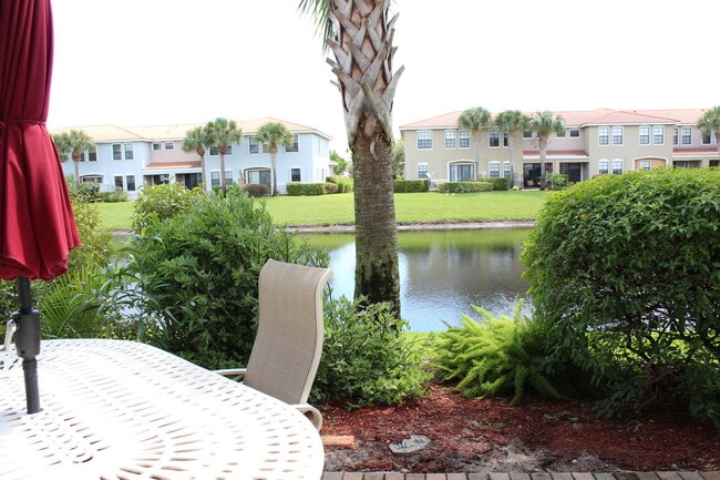 Building Photo - 149 Gramercy Square Dr