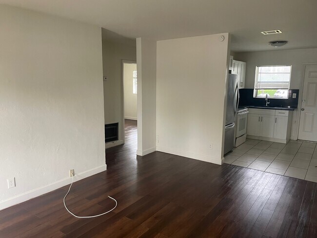 Photo - 102 SW 4th Ave Unidad Boone