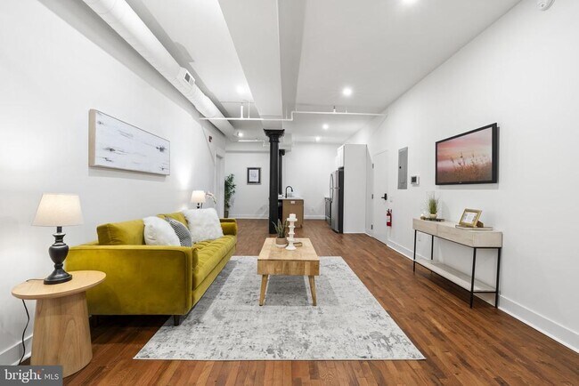 Photo - 240 Hermitage St Unidad 102