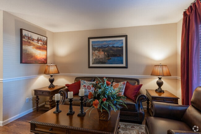 1 BD, 1 BA - 550 SF - The Park at Salerno
