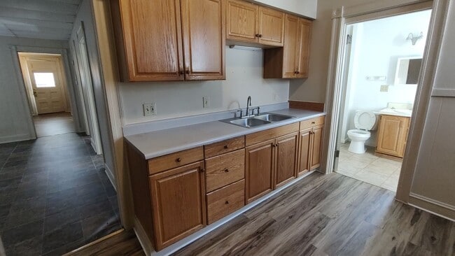 Photo - 454 W 2nd St Unit 1