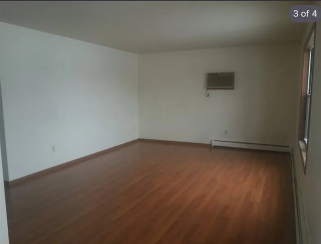 Photo - 403 Stratford Way Unit 3