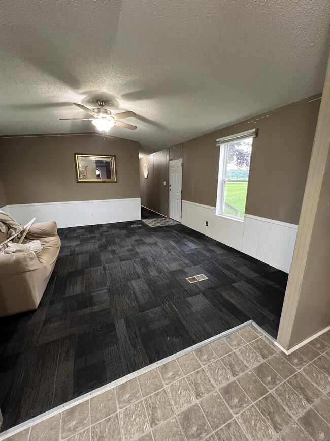 Photo - 2328 Oak Hill Rd