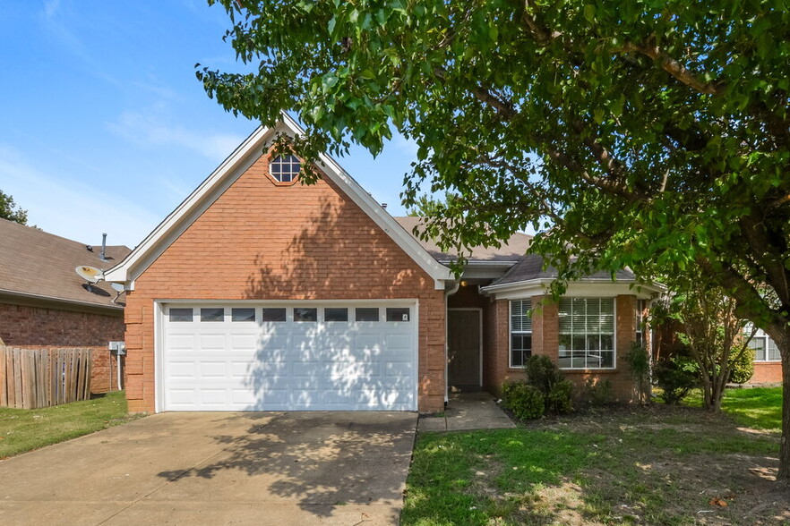 8408 Cross Point Dr