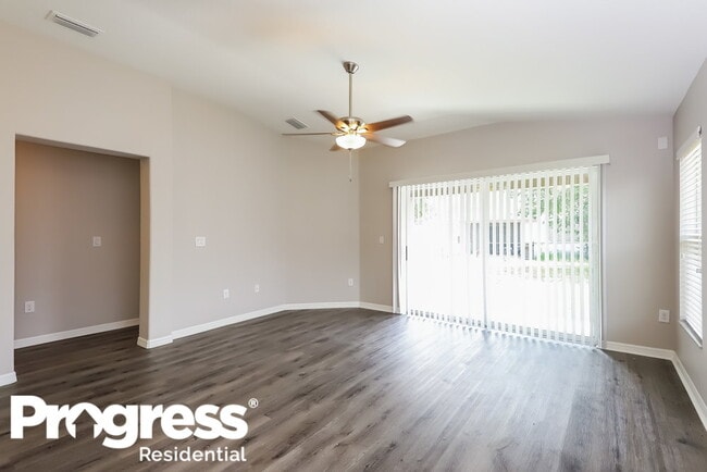 Photo - 7338 Lumber Port Dr