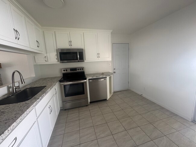 Photo - 8871 Palomar Ave