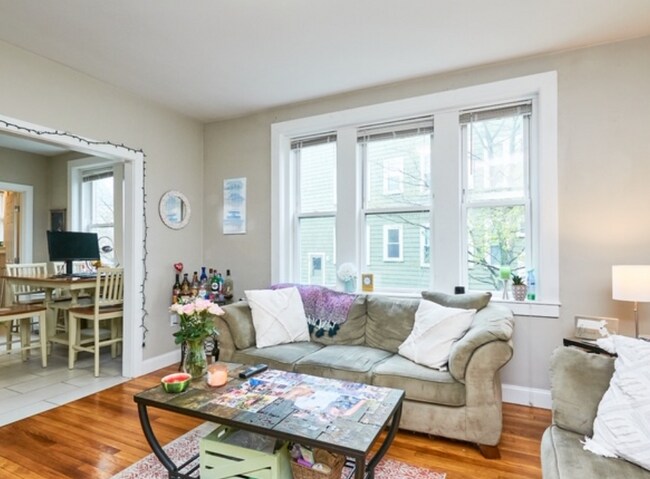 Photo - 6 Leicester St Unit 1
