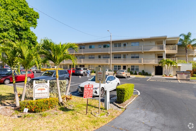 Photo - Gateway Square Condominiums