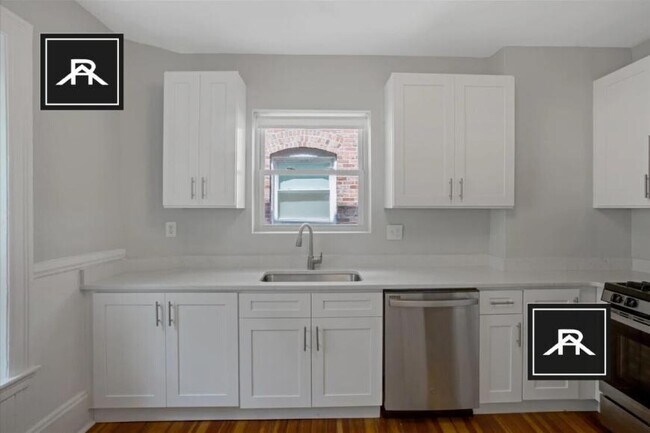 Photo - 3 bedroom in Brookline MA 02445 Unit 116-03