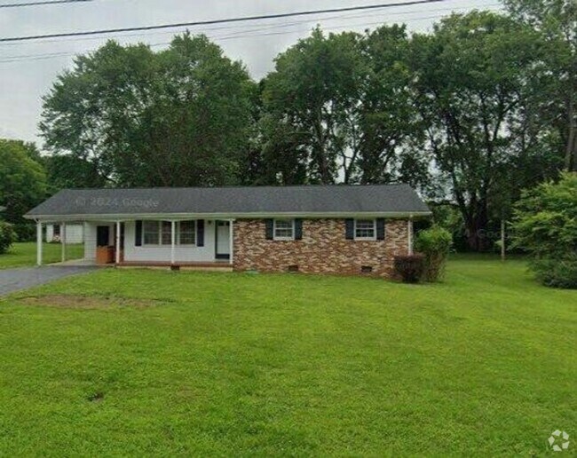 Building Photo - Newly Remodeld Ranch Rental