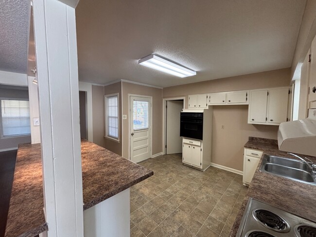 Photo - 6341 Wedgewick Cove