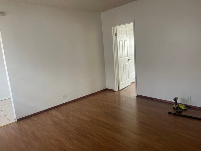Photo - 8921 Hunt Ave Unit B