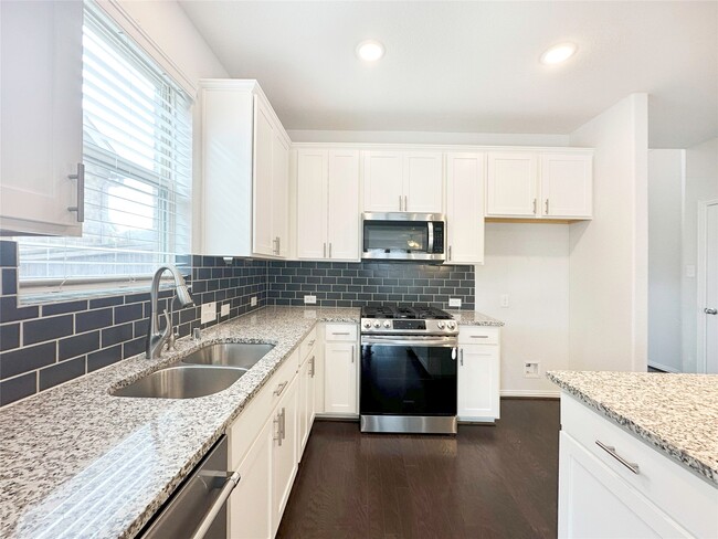Photo - 23610 Carducci Dr