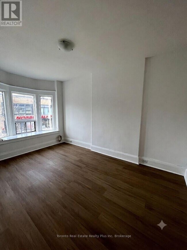 Photo - 1053 Bloor St W Unit 2nd Floor