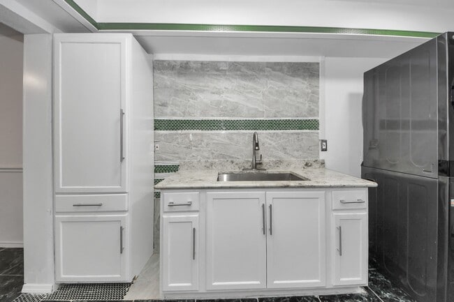 Photo - 7954 Grove Ridge Dr