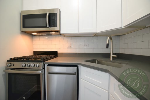 Photo - The 1521 Sherwin