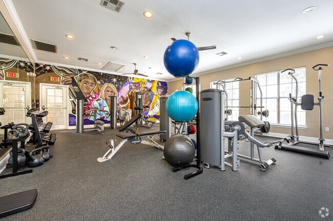 Fitness Center - Paramount at Cedar Lodge