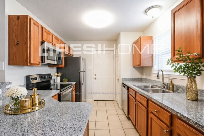 Photo - 9740 Stonewood Dr