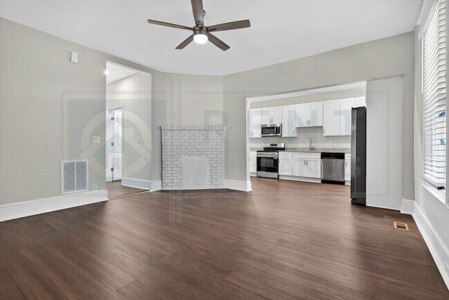 Entire Flat Available in Earlewood