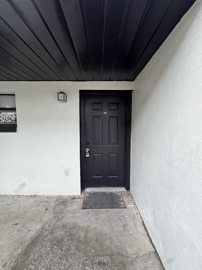 Building Photo - 1260 E 113th Ave
