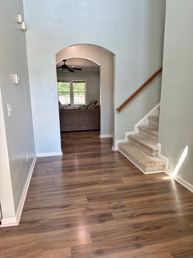 Photo - 703 Stagecoach Dr