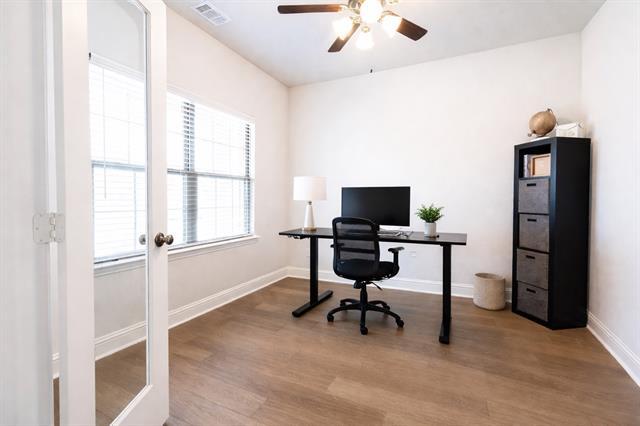 Photo - 310 Saltmeadow Ln