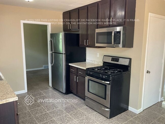 Photo - 816 81st Ave N