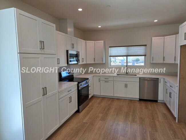 Photo - AVAILABLE NOW - 2 Bed, 2 Bath Downstairs Morro Bay Apartment Unit B