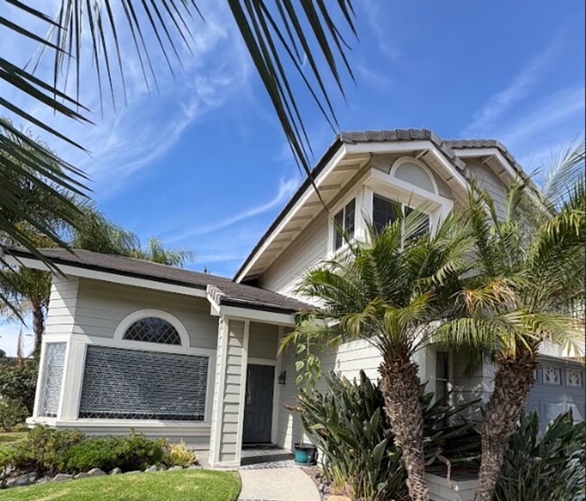 COMING SOON! 4 Bedroom Pool Home For Rent House Rental in Santa