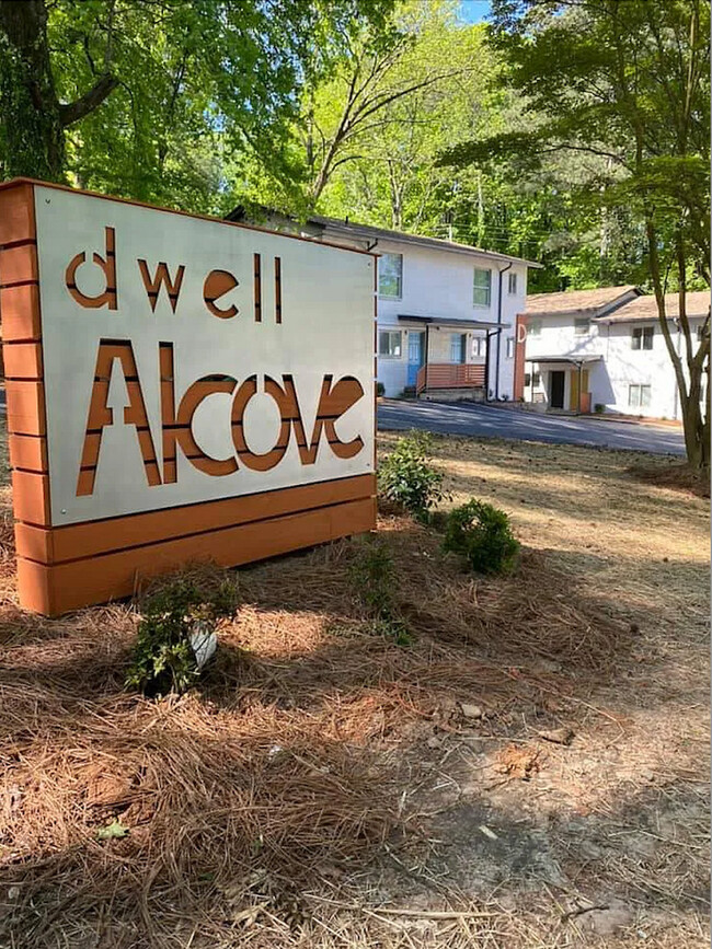 Dwell atThe Alcove - Dwell atThe Alcove Apartments