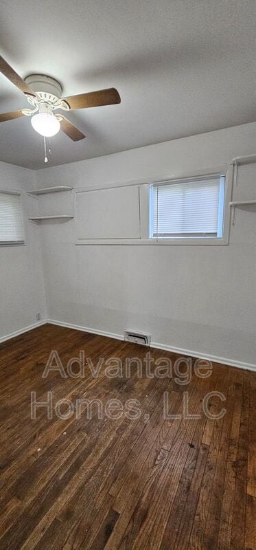 Photo - 11222 Bristol Terrace