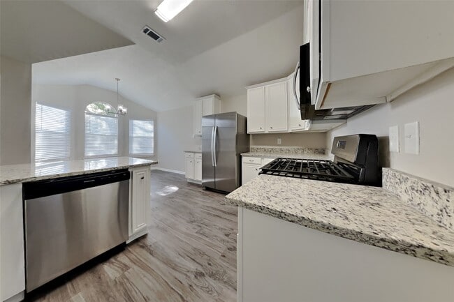Photo - 25818 Elmley Pl