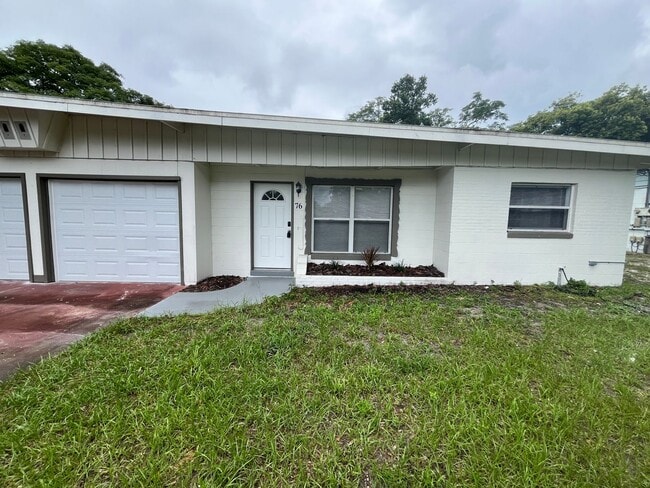 3 Bed 2 Bath Home with Pool - Available Now! - 3 Bed 2 Bath Home with Pool -  Available Now!