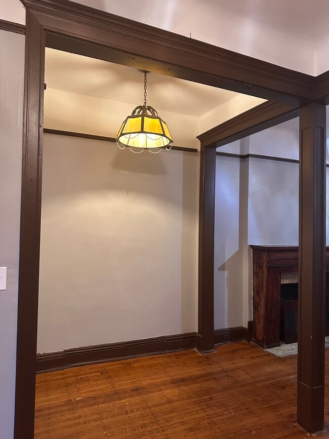 Photo - 4930 S St Lawrence Ave