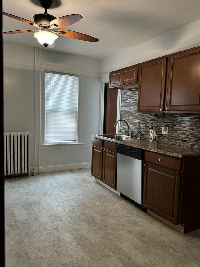 Photo - 37 Mountford St Unit 1