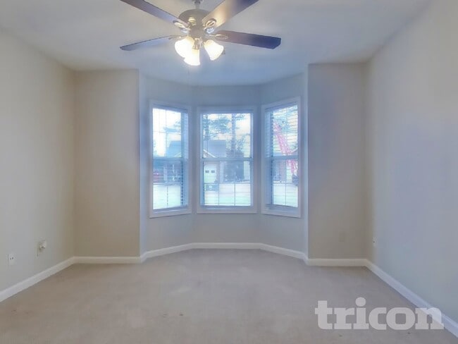 Photo - 1831 Commonwealth Dr